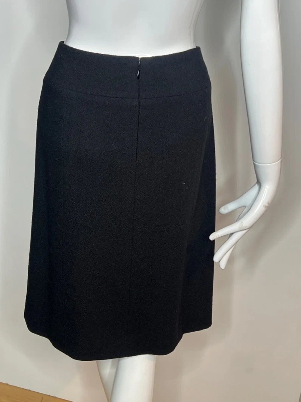 Chanel Sz 42 US 8 Wool Bucle A Line Skirt